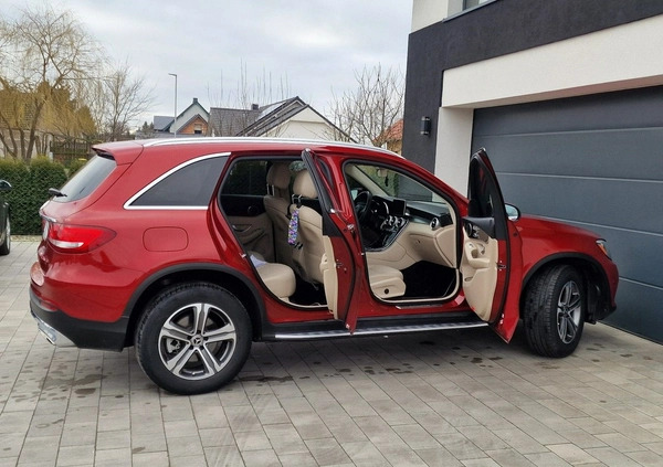 Mercedes-Benz GLC cena 143000 przebieg: 111000, rok produkcji 2019 z Drawsko Pomorskie małe 742